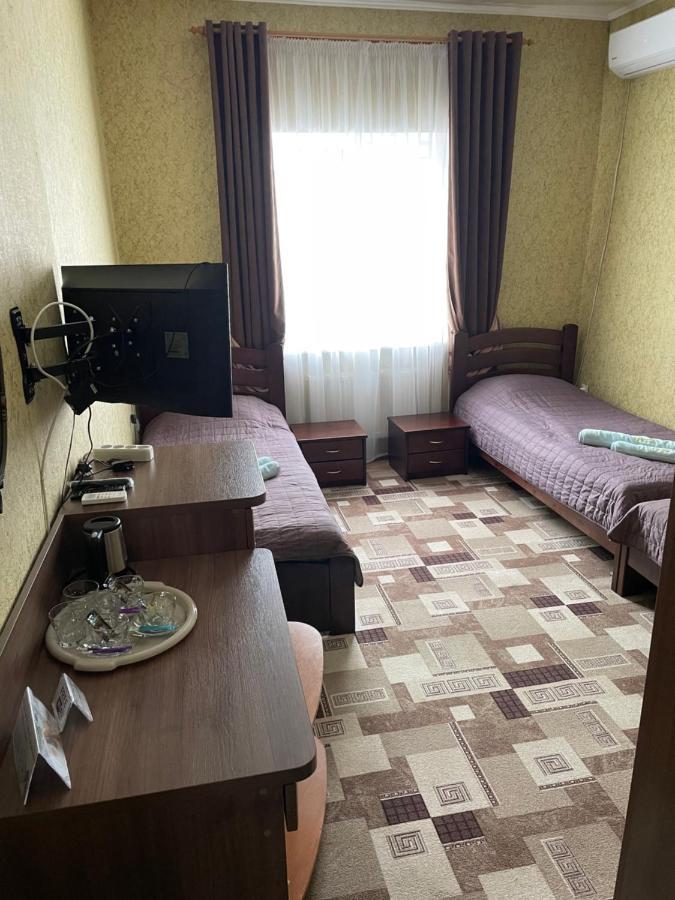 Отель "Natali" Mykolaiv Exterior foto